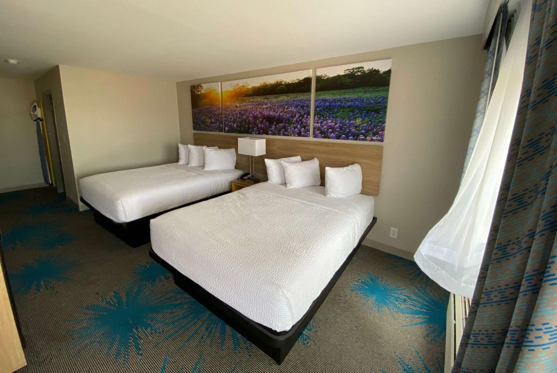 Days Inn by Wyndham Waco University Area gallery photo in Waco, TX — image 24