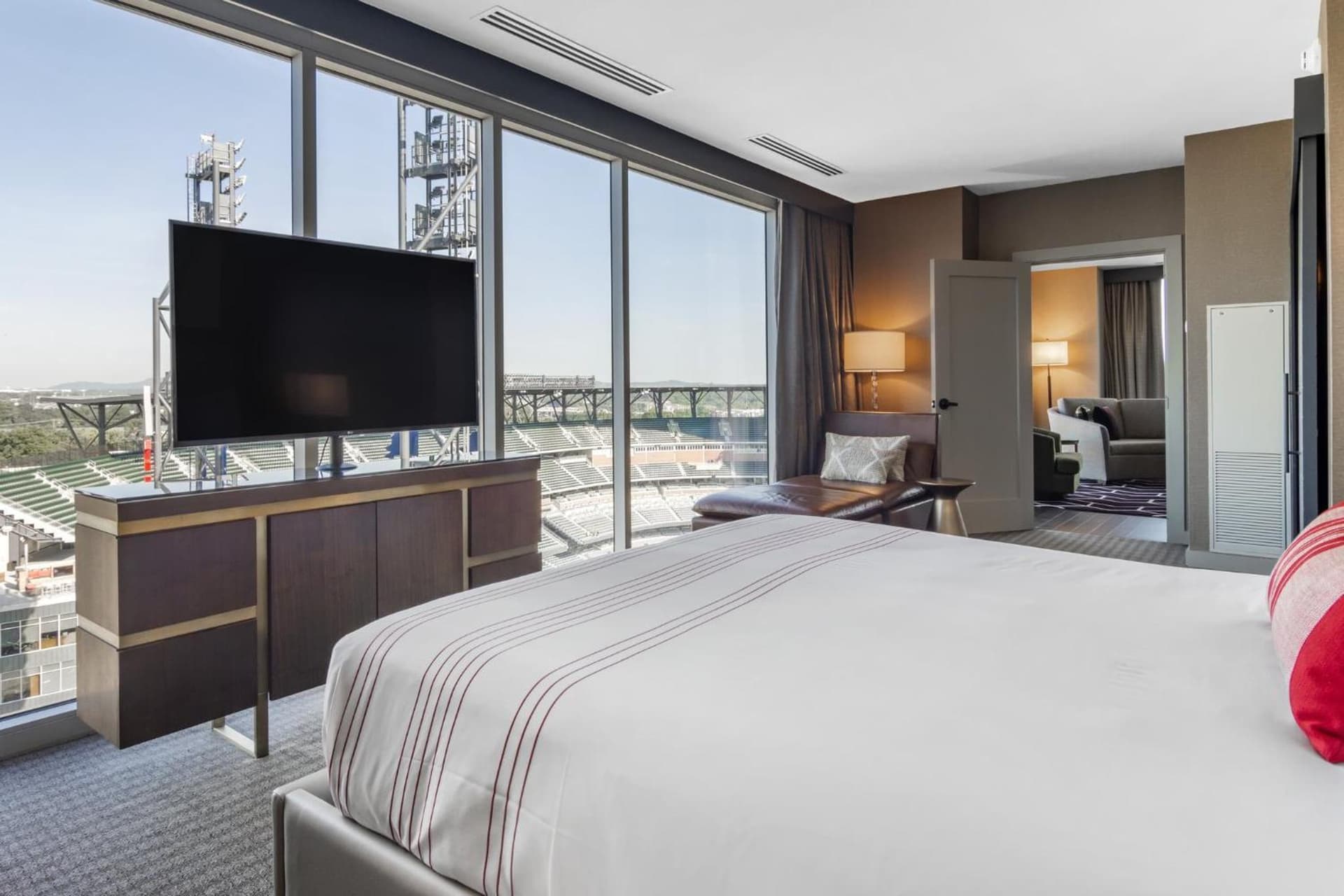 Omni Hotel at the Battery Atlanta gallery photo in Atlanta, GA — image 48