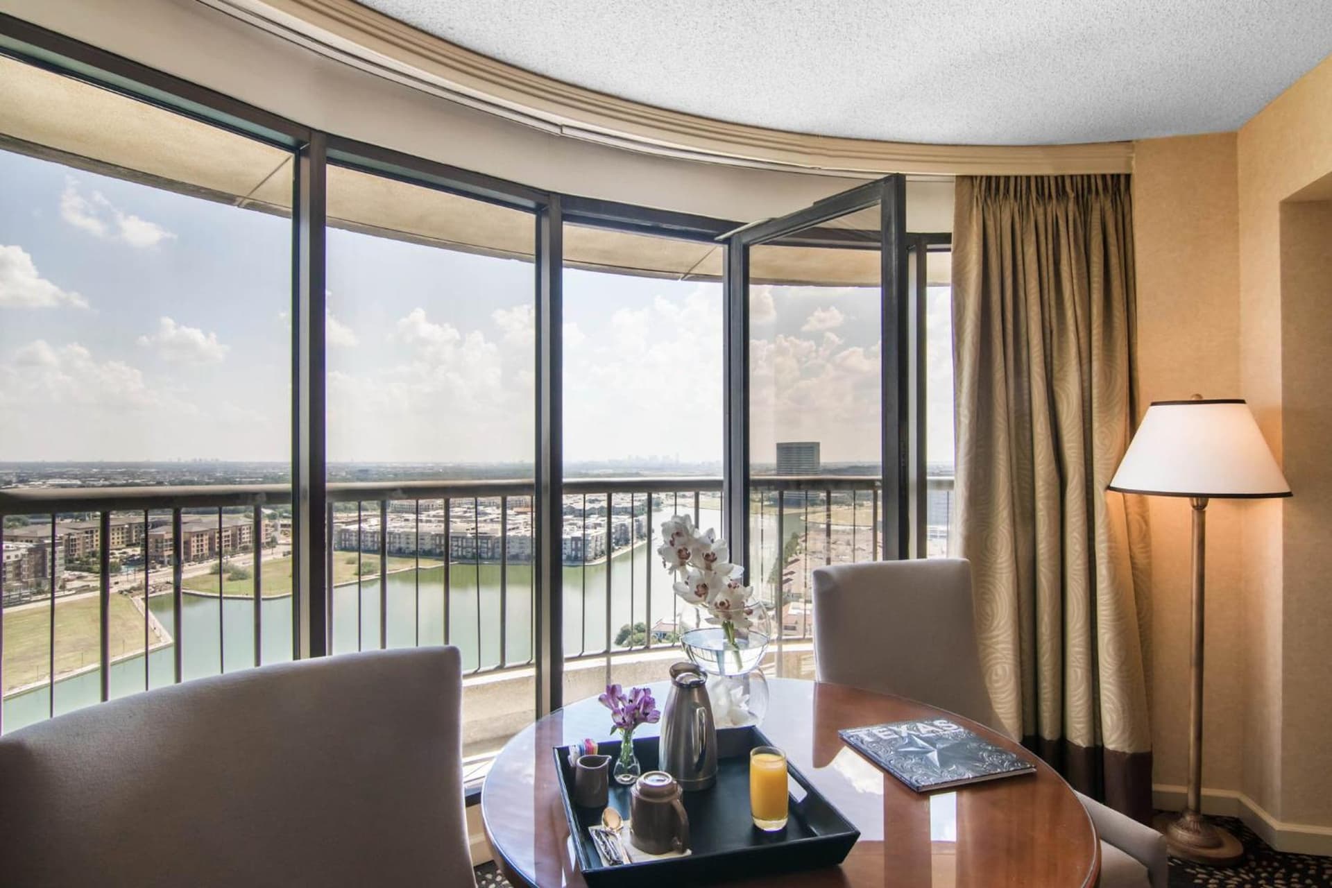 Omni Las Colinas Hotel gallery photo in Irving, TX — image 37