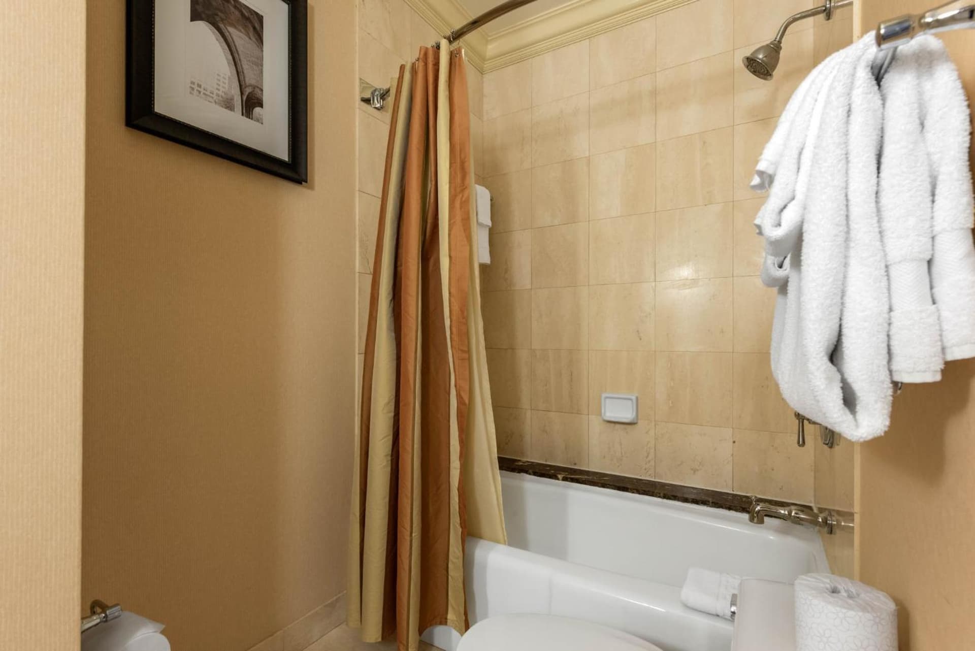 Omni William Penn Hotel gallery photo in Pittsburgh, PA — image 77