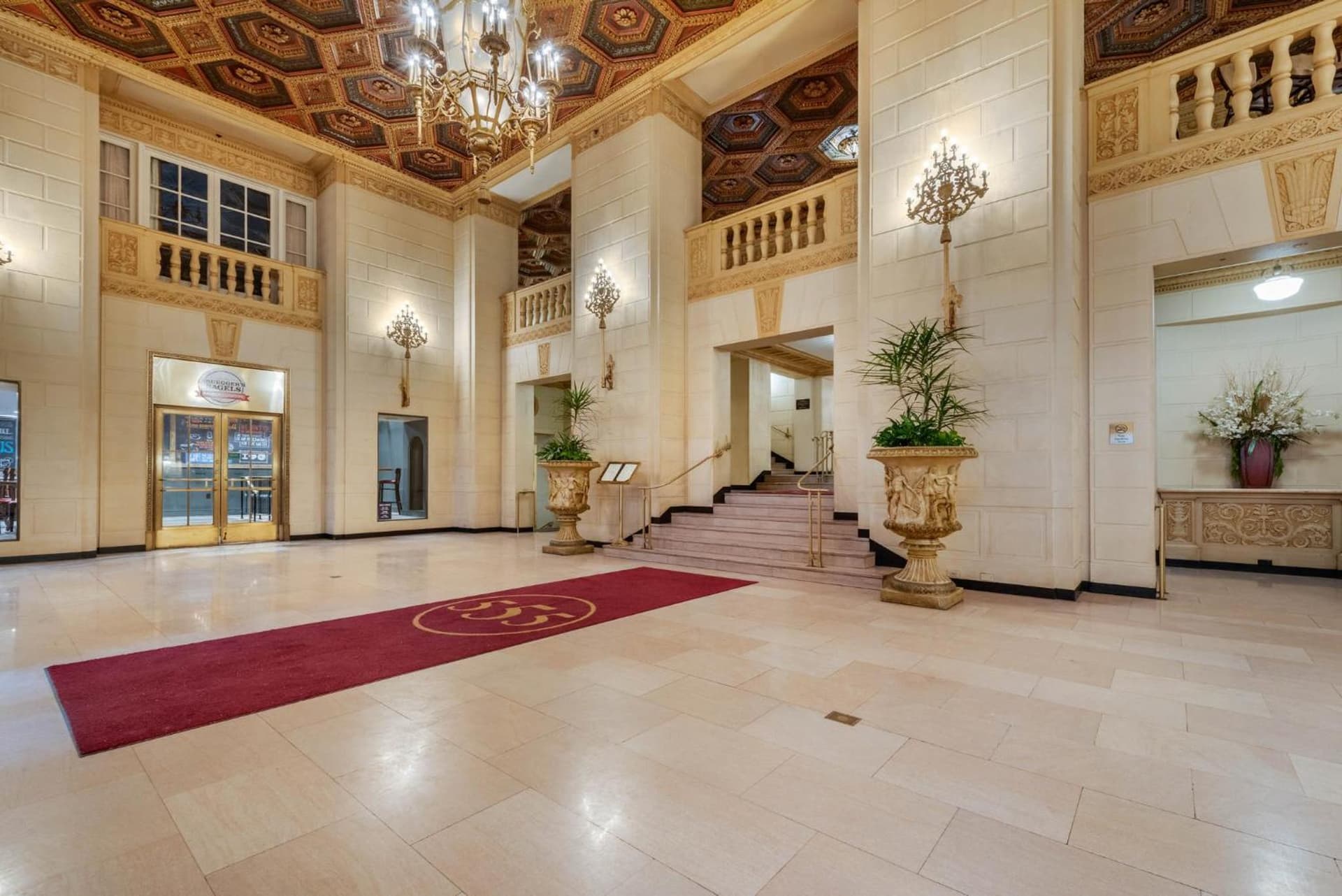 Omni William Penn Hotel interior in Pittsburgh, PA — gallery photo 2