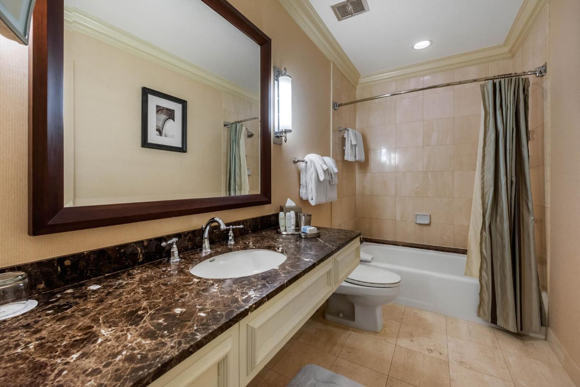 Omni William Penn Hotel gallery photo in Pittsburgh, PA — image 88