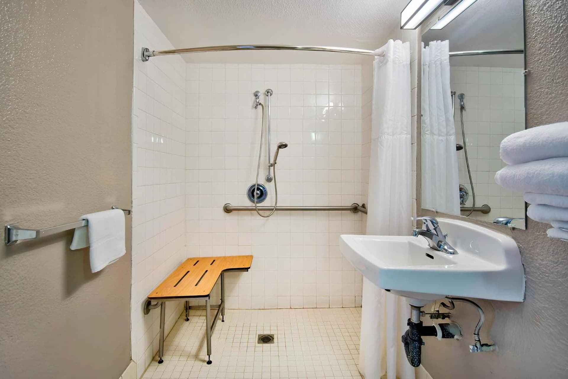 Motel 6-Vallejo, CA - Six Flags West gallery photo in Vallejo, CA — image 43