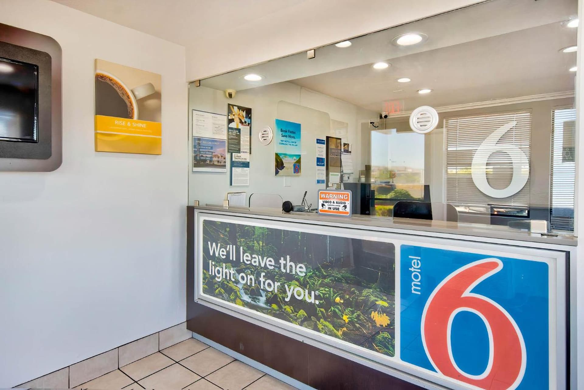 Motel 6-Vallejo, CA - Six Flags West gallery photo in Vallejo, CA — image 28