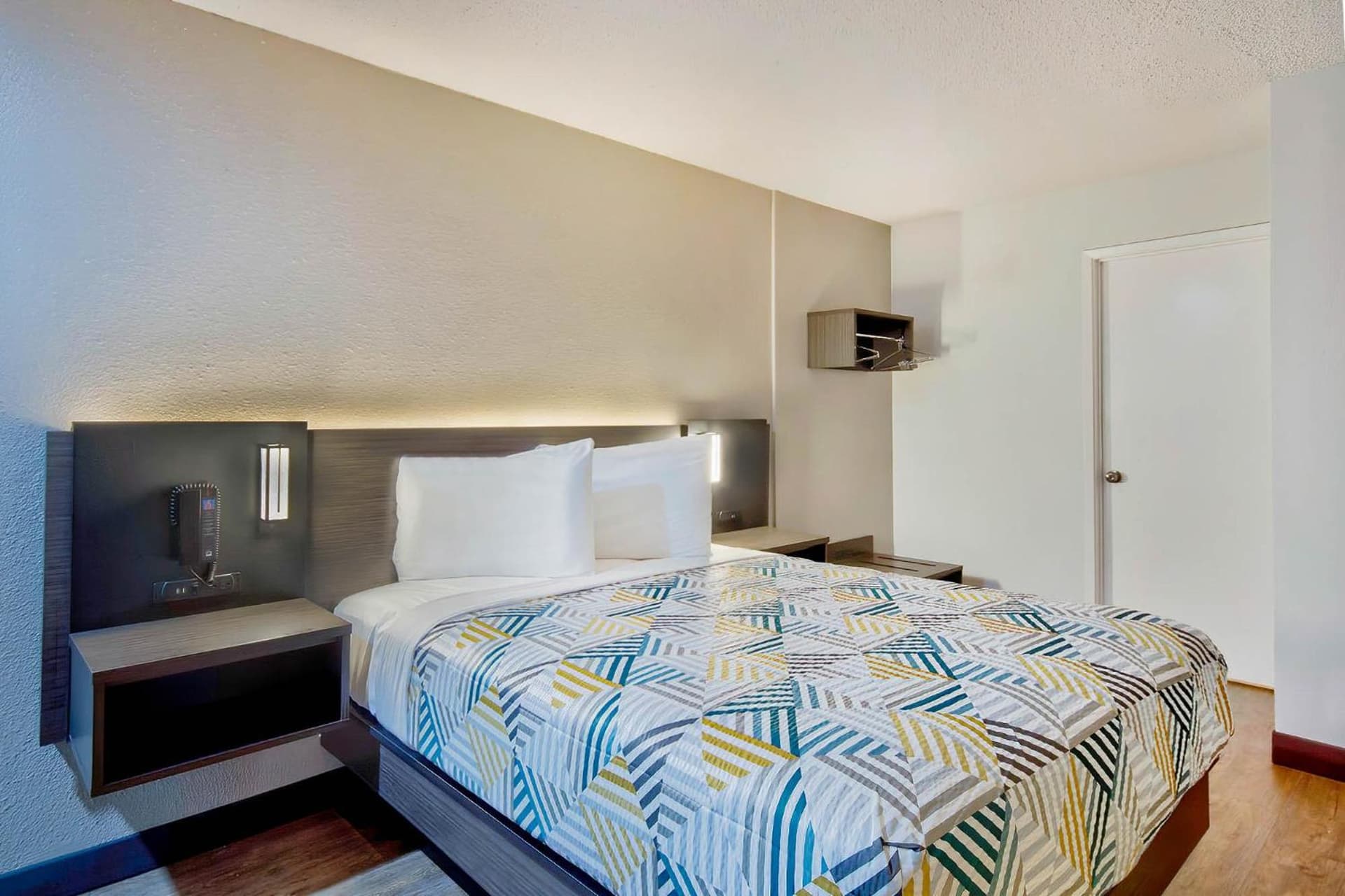 Motel 6-Vallejo, CA - Six Flags West gallery photo in Vallejo, CA — image 30