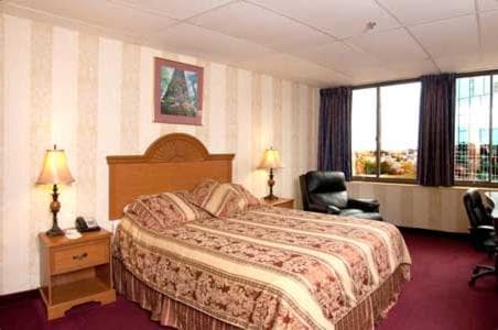 Amsterdam Hotel gallery photo in Stamford, CT — image 11