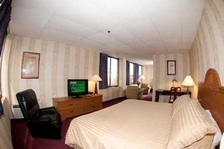 Amsterdam Hotel gallery photo in Stamford, CT — image 15