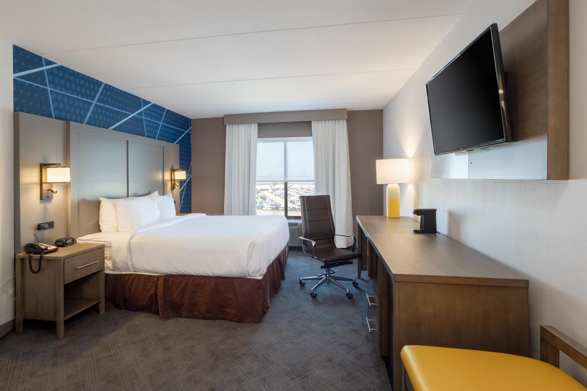 Comfort Inn & Suites Buffalo Airport gallery photo in Buffalo, NY — image 4