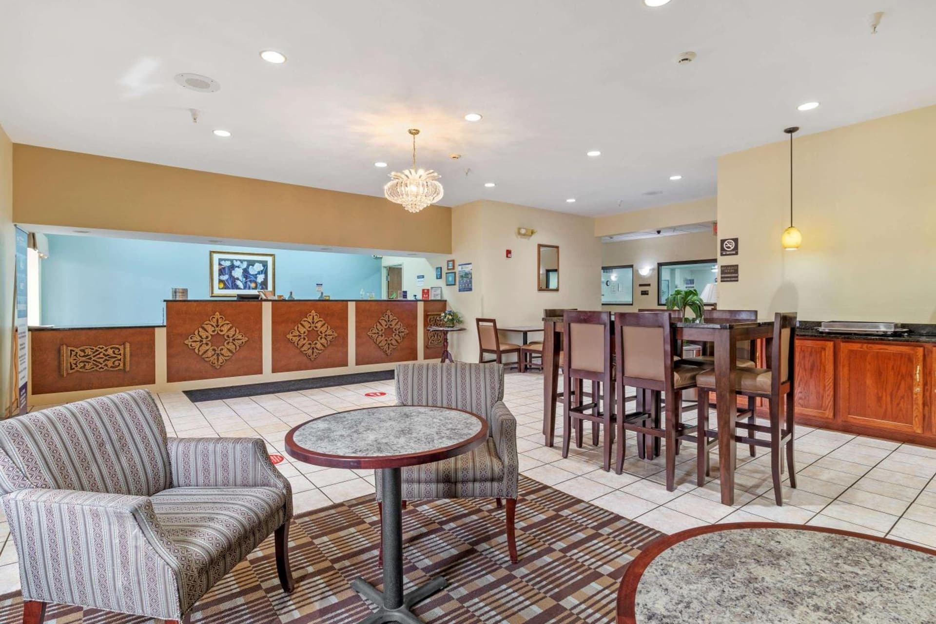 Best Western Clearlake Plaza property views in Springfield, IL — gallery photo 3