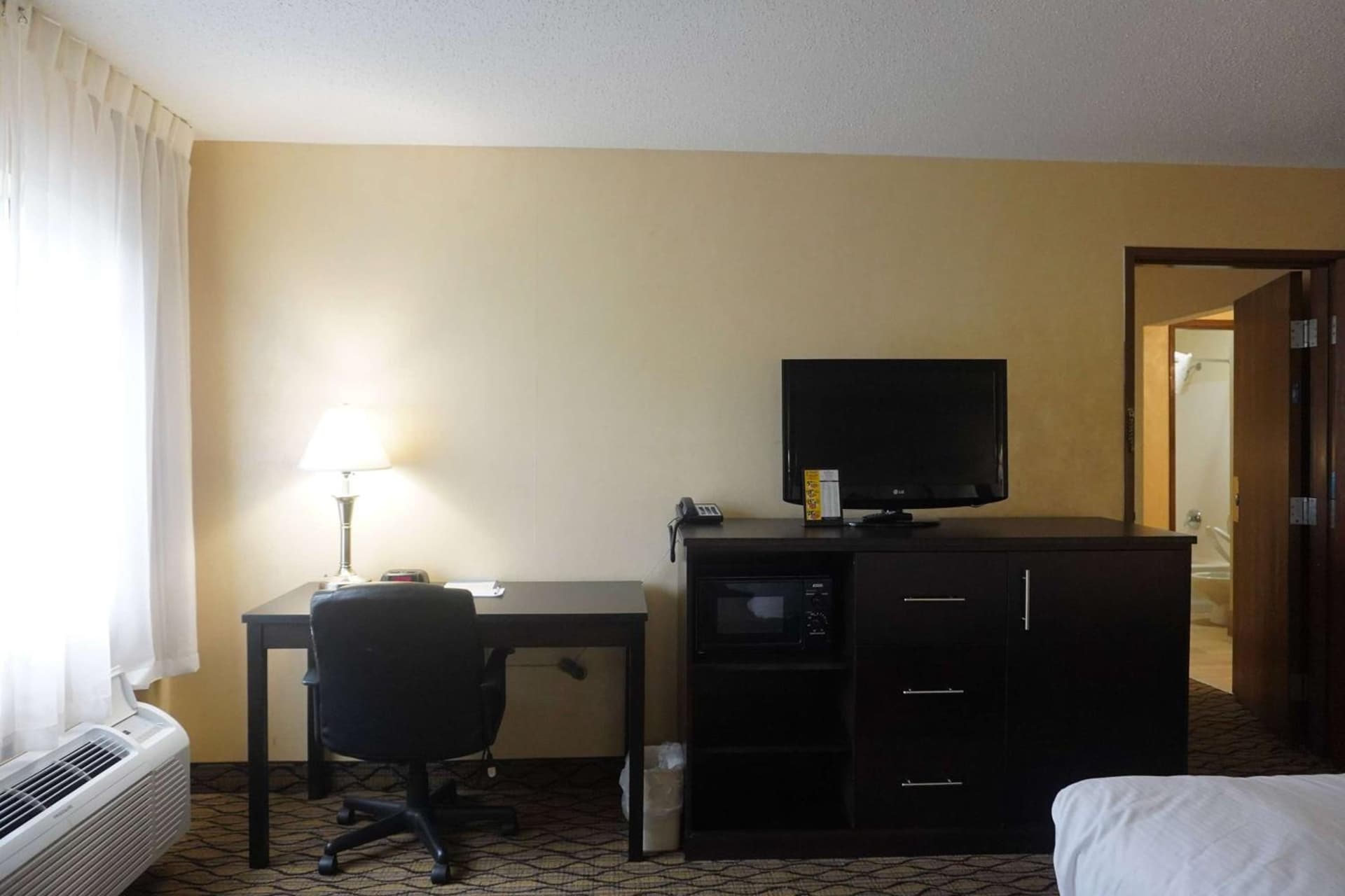 Baymont by Wyndham Bridgeport/Frankenmuth gallery photo in Bridgeport, MI — image 12