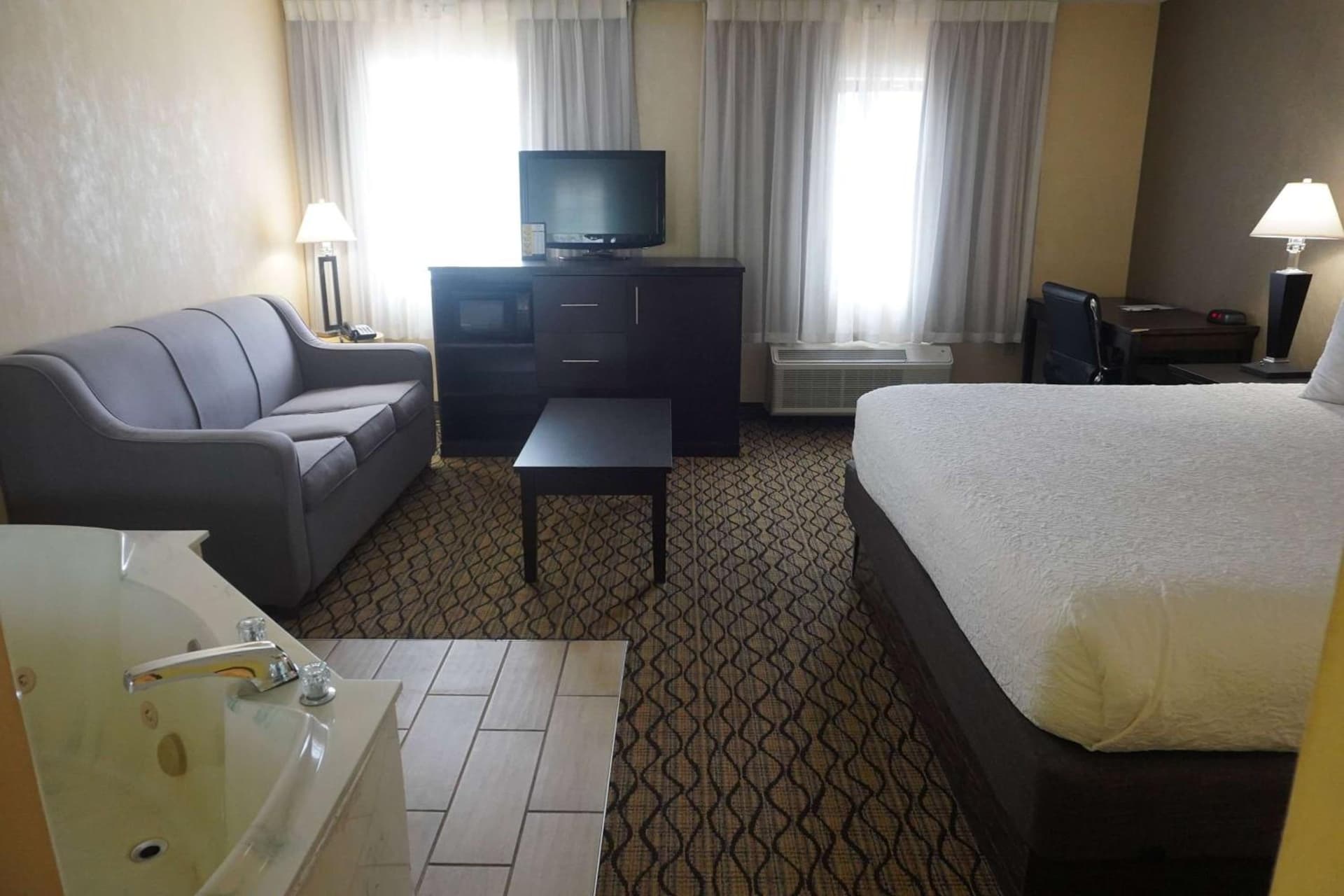 Baymont by Wyndham Bridgeport/Frankenmuth gallery photo in Bridgeport, MI — image 39