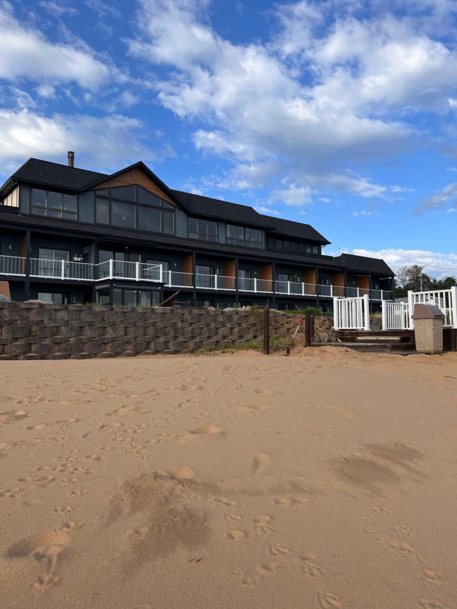 The Beach Haus - Traverse City featured exterior or lobby in Traverse City, MI — similar hotel