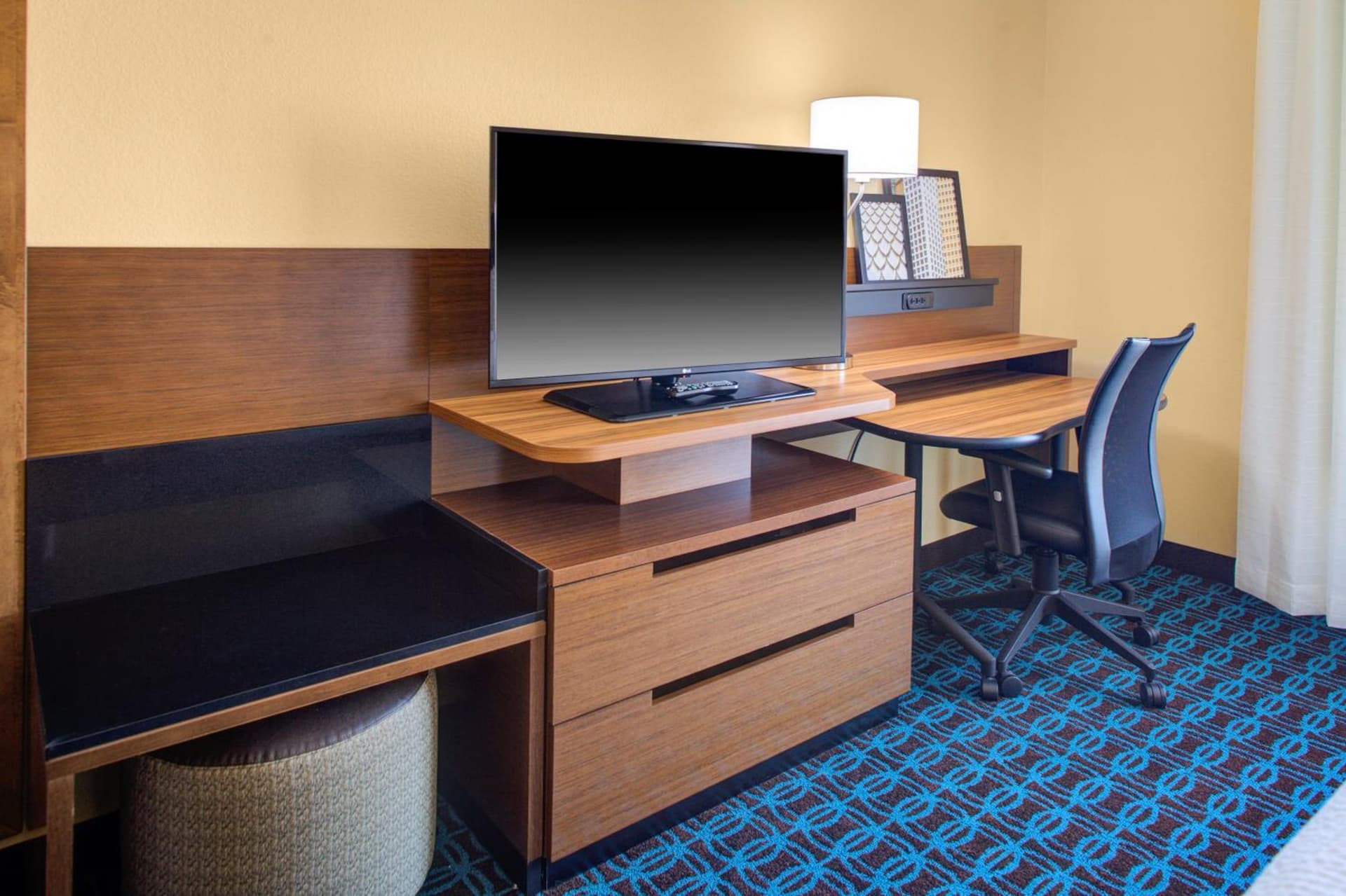 Fairfield Inn & Suites by Marriott Detroit Canton gallery photo in Canton — image 9