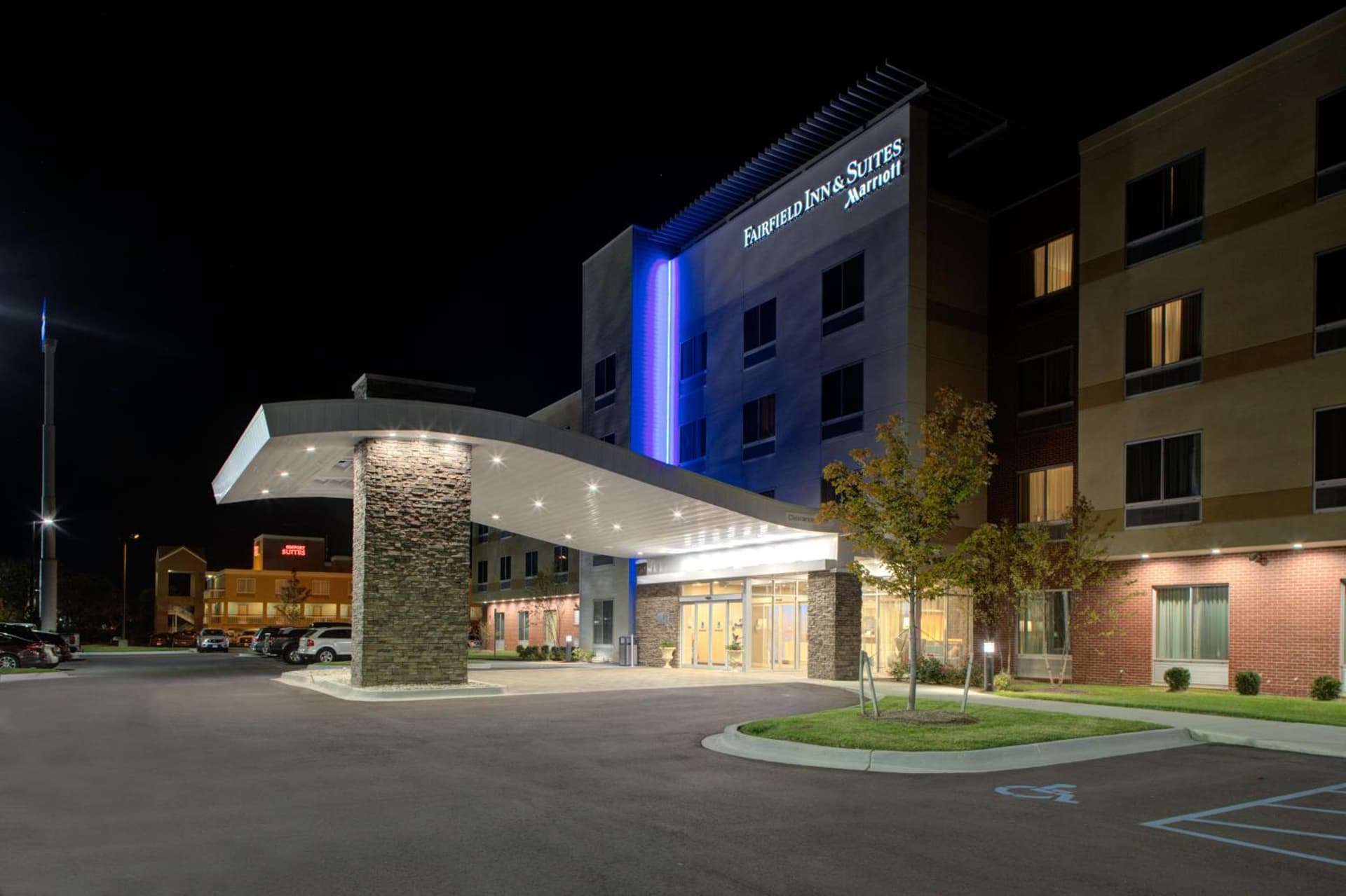 Fairfield Inn & Suites by Marriott Detroit Canton gallery photo in Canton — image 4