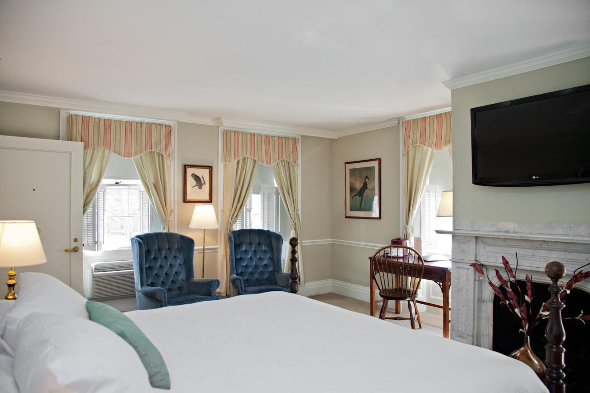 Concord's Colonial Inn gallery photo in Concord, MA — image 36