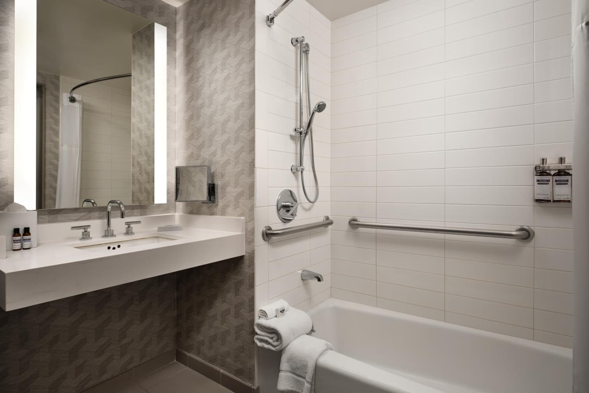 Hyatt Regency Los Angeles International Airport gallery photo in Los Angeles, CA — image 29