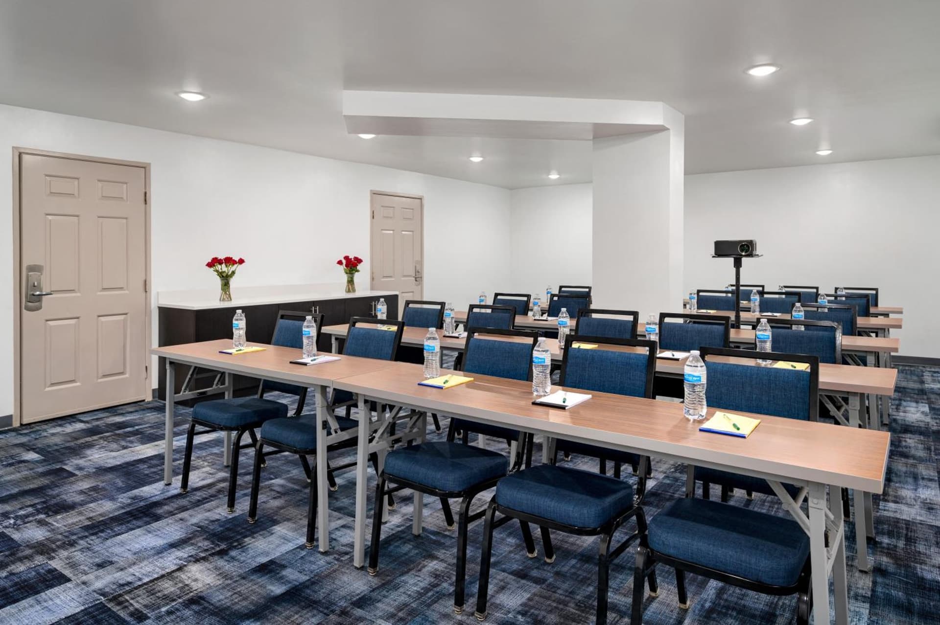 La Quinta Inn by Wyndham Columbus I-70E Reynoldsburg gallery photo in Columbus, OH — image 46