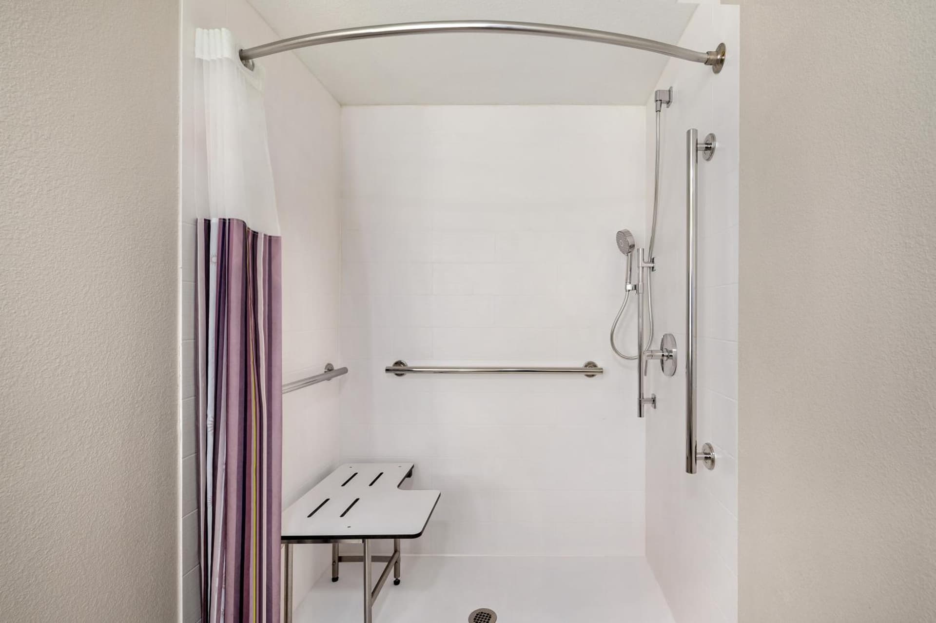 La Quinta Inn by Wyndham Columbus I-70E Reynoldsburg gallery photo in Columbus, OH — image 37