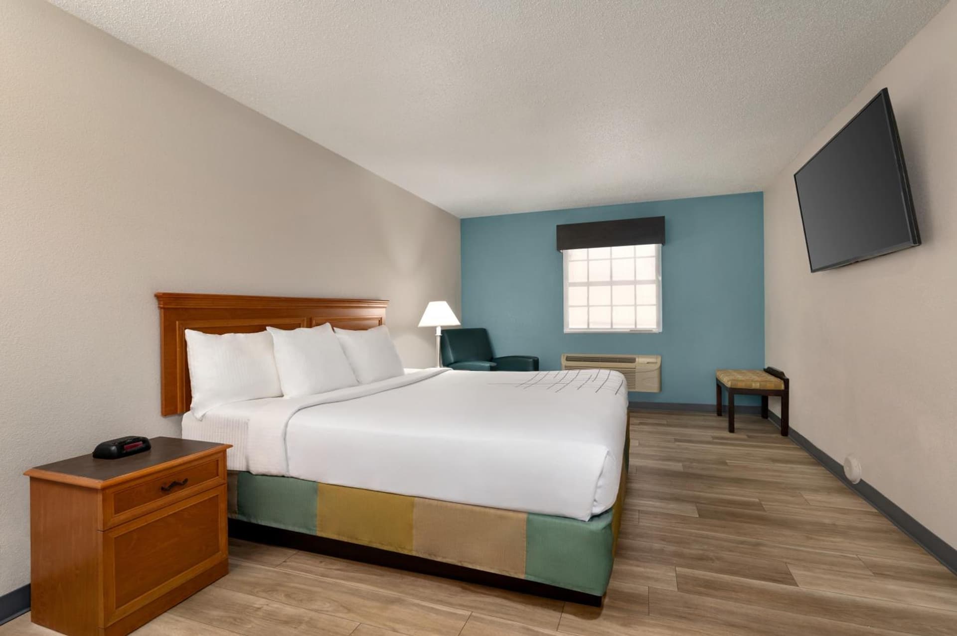 La Quinta Inn by Wyndham Columbus I-70E Reynoldsburg gallery photo in Columbus, OH — image 60