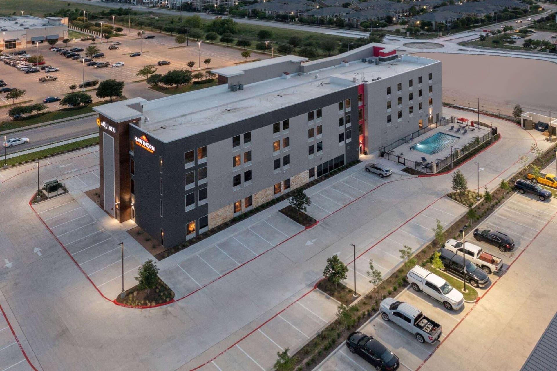 La Quinta Inn & Suites by Wyndham Pflugerville gallery photo in Pflugerville, TX — image 21