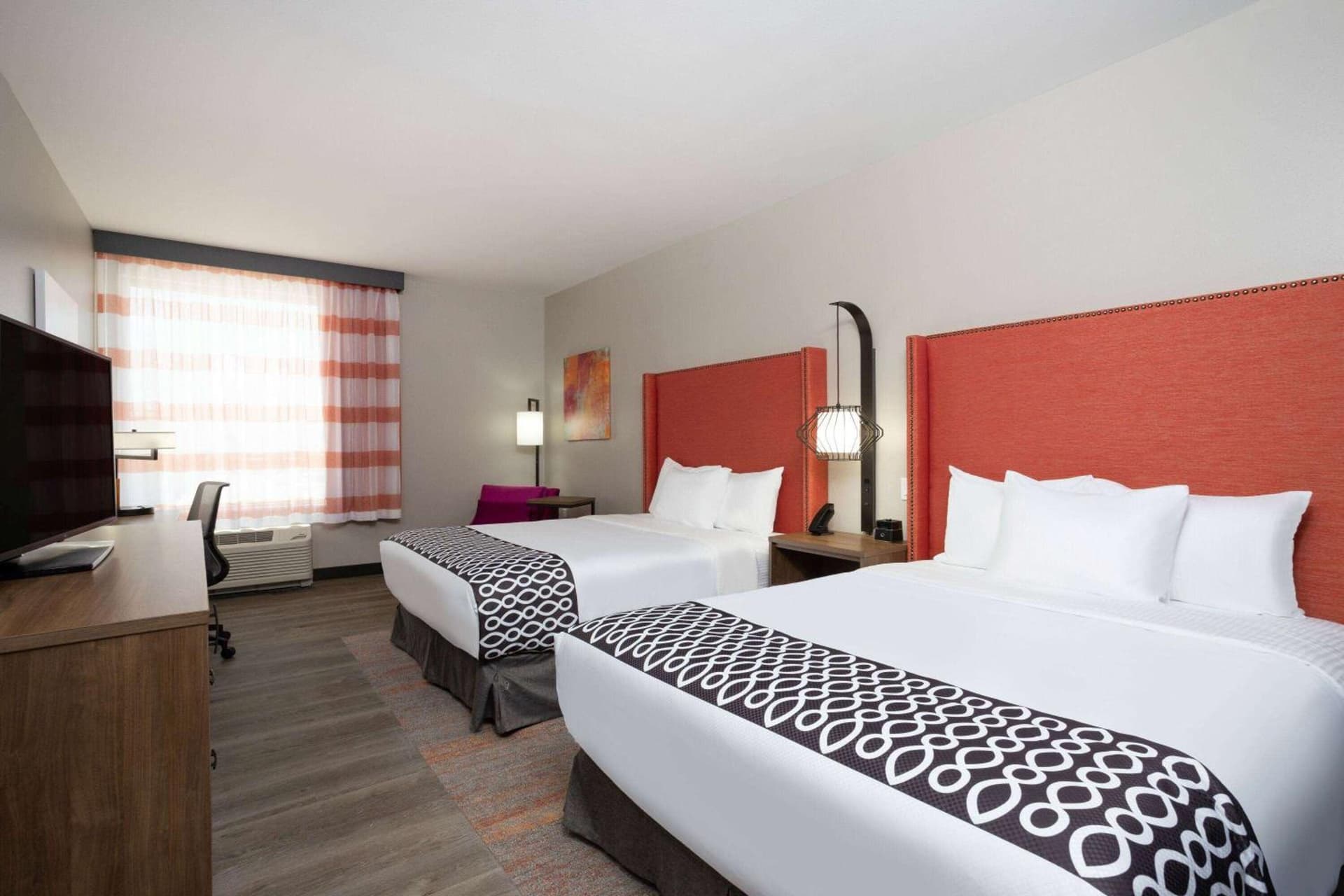 La Quinta Inn & Suites by Wyndham Pflugerville gallery photo in Pflugerville, TX — image 27