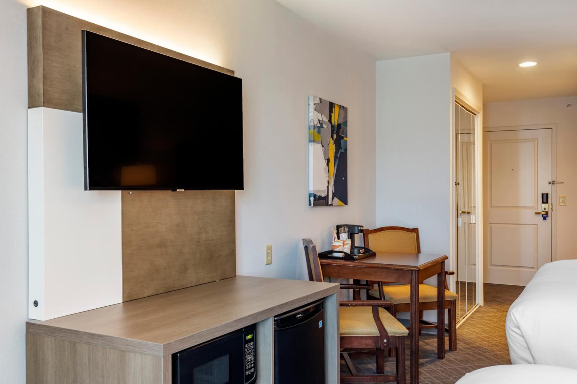 Comfort Inn & Suites East Greenbush - Albany gallery photo in East Greenbush, NY — image 10