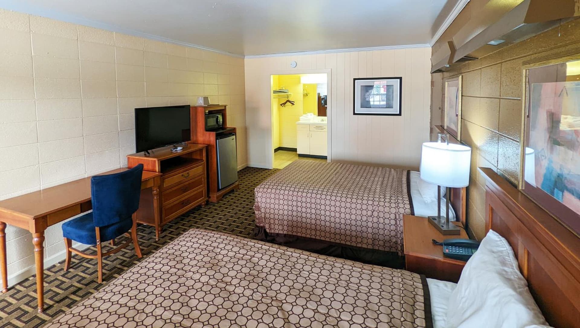 Star Hotel Cleveland property views in Cleveland, GA — gallery photo 3