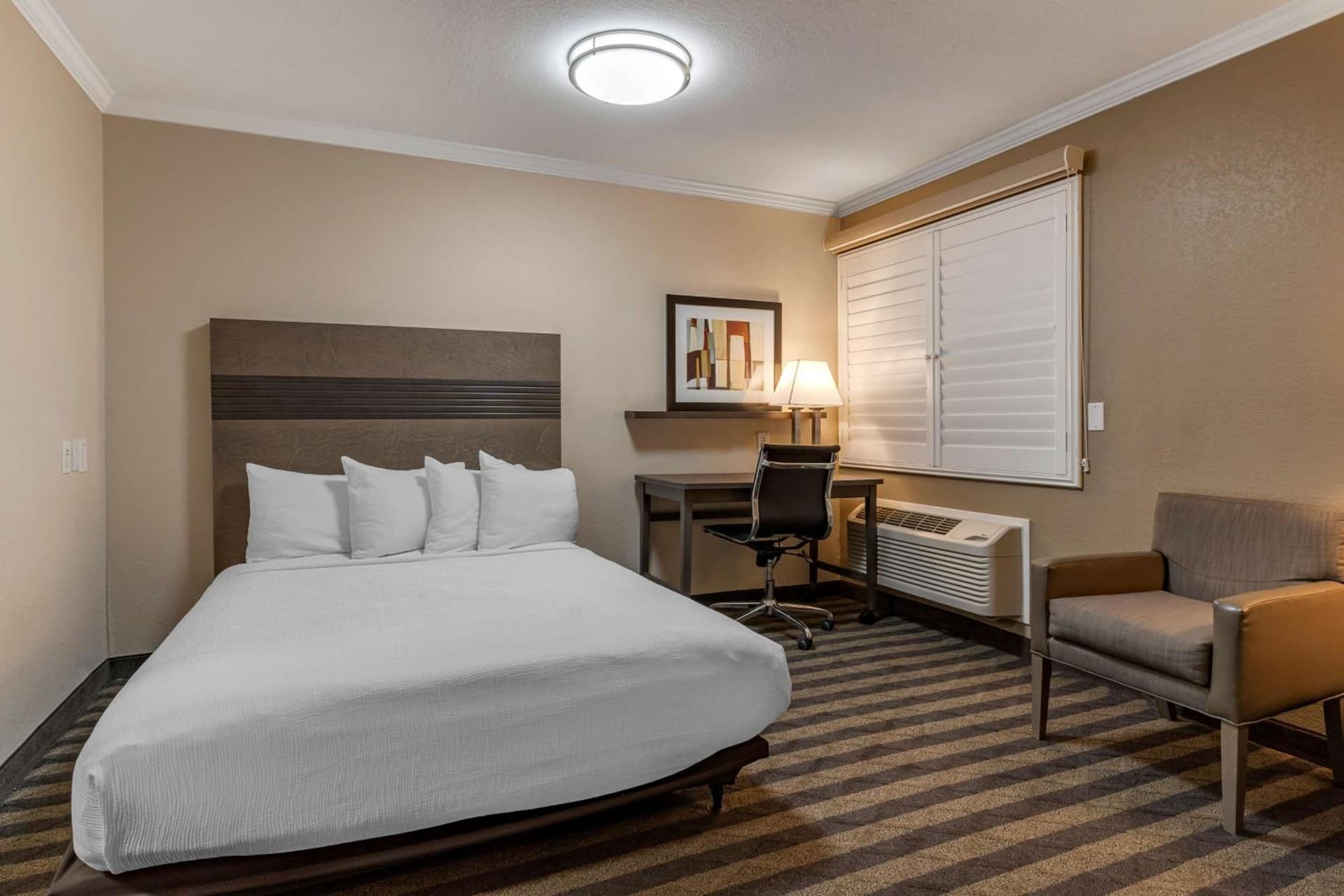 Best Western Silicon Valley Inn gallery photo in Sunnyvale, CA — image 31