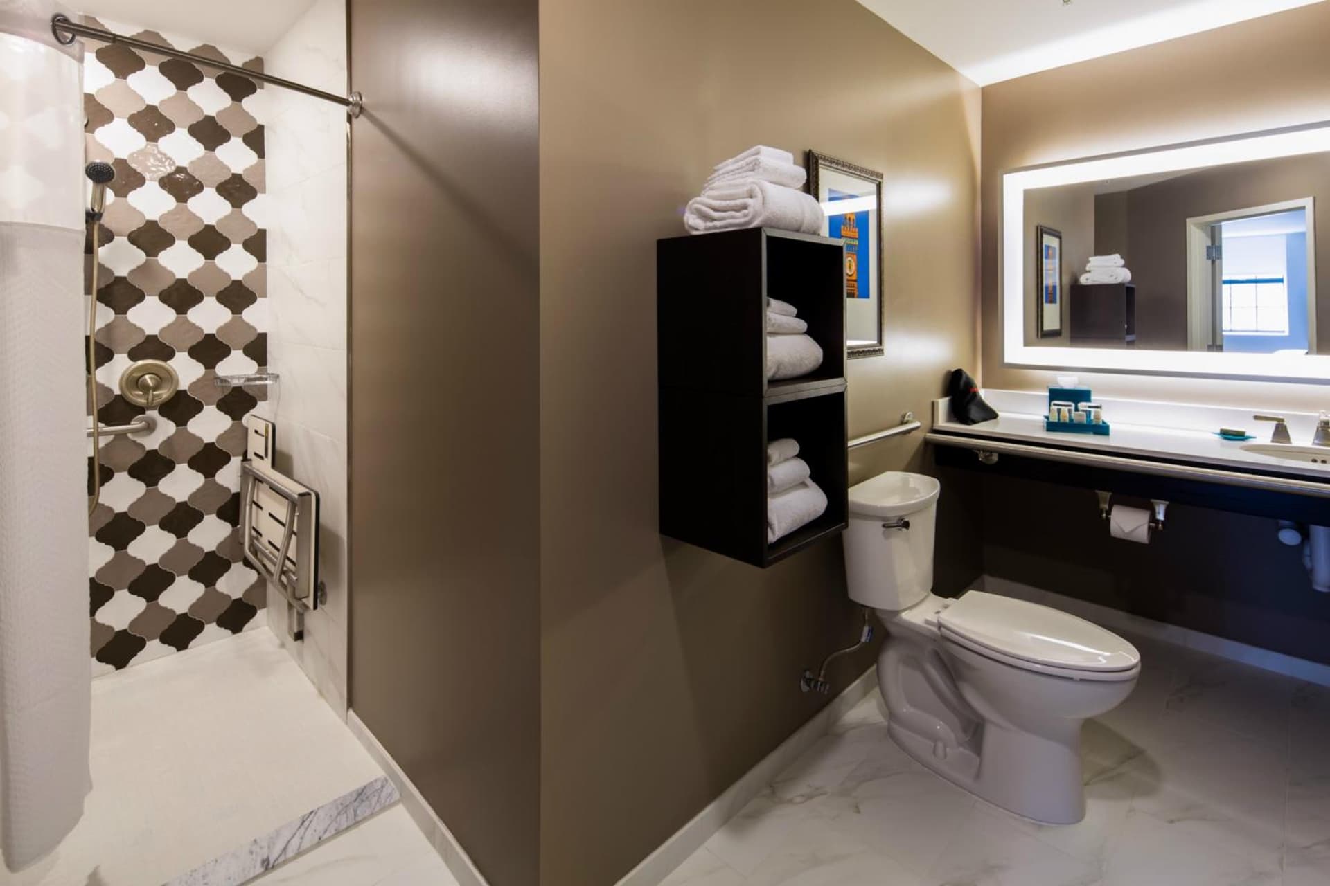 Hotel Indigo Baltimore Downtown by IHG gallery photo in Baltimore, MD — image 35