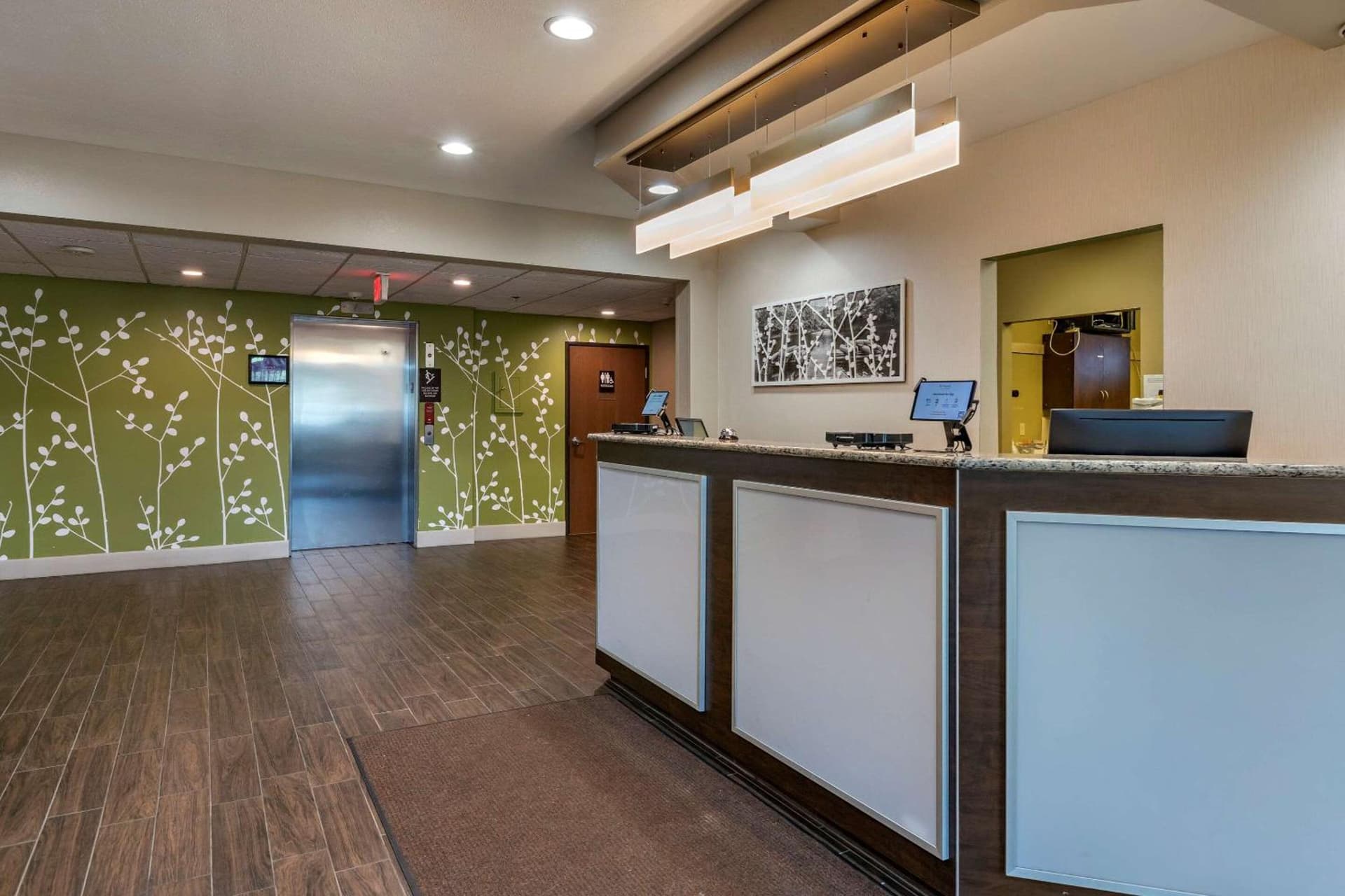 Sleep Inn & Suites Kalamazoo Southwest gallery photo in Kalamazoo, MI — image 21