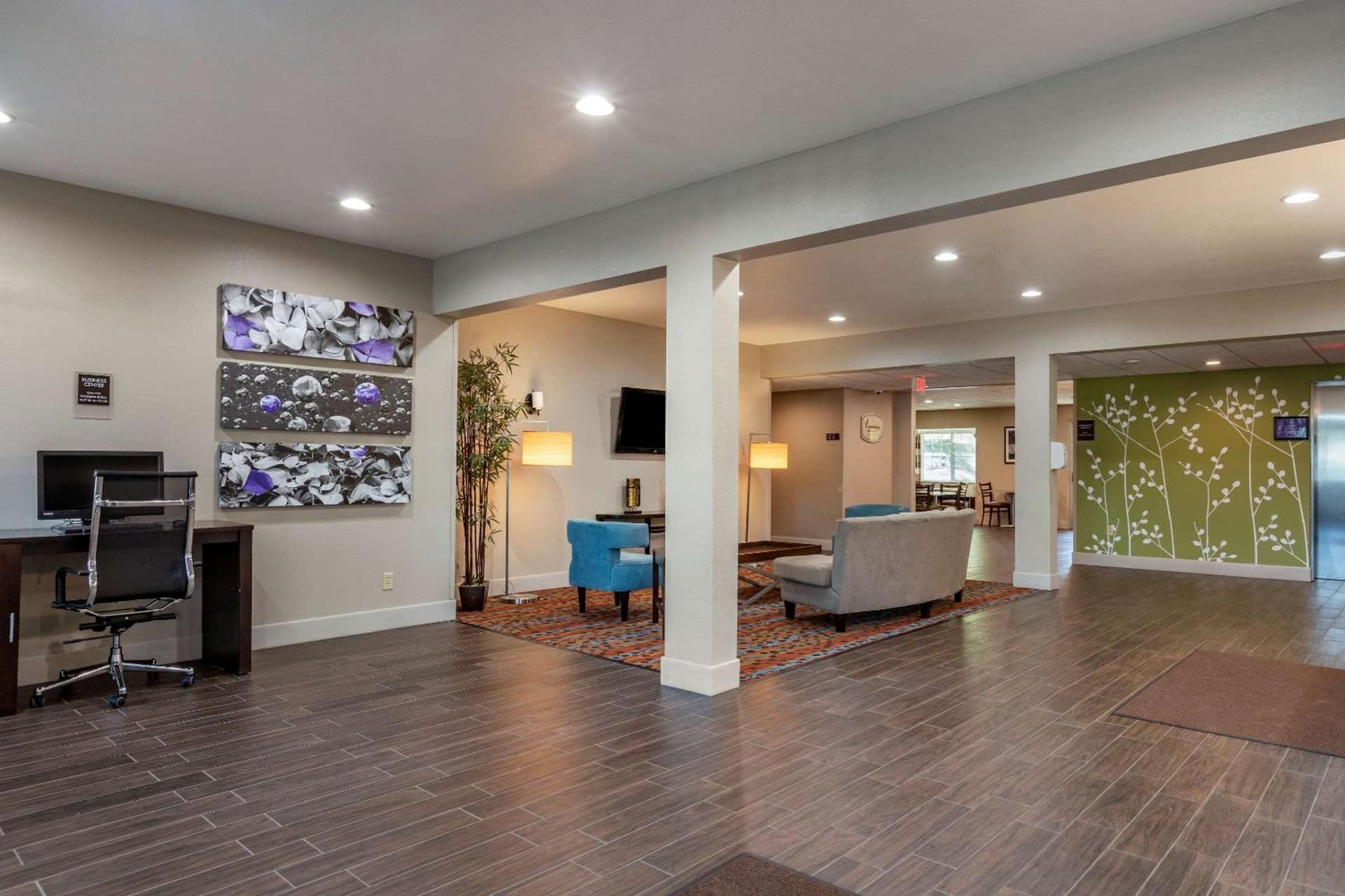 Sleep Inn & Suites Kalamazoo Southwest gallery photo in Kalamazoo, MI — image 19