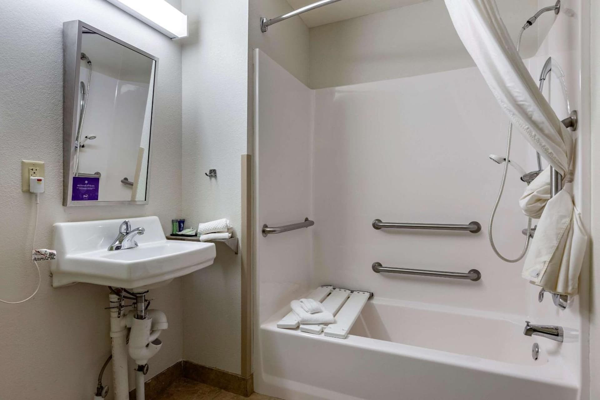 Sleep Inn & Suites Kalamazoo Southwest gallery photo in Kalamazoo, MI — image 35