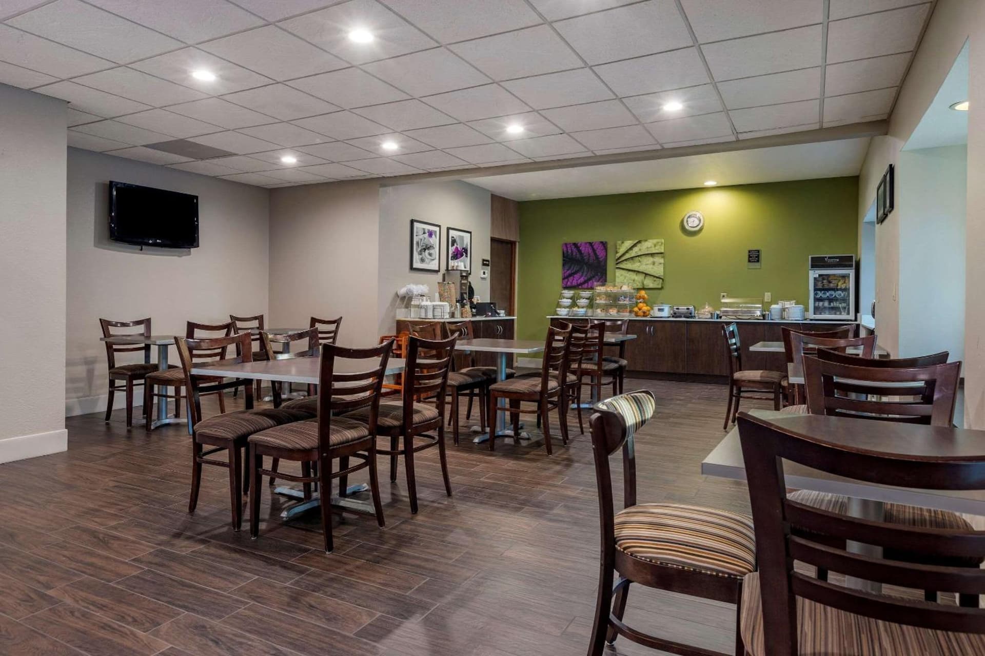 Sleep Inn & Suites Kalamazoo Southwest gallery photo in Kalamazoo, MI — image 23