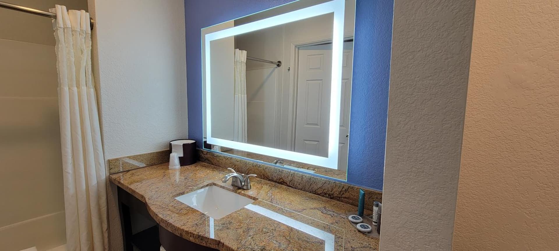Hotel Solares gallery photo in Santa Cruz, CA — image 98