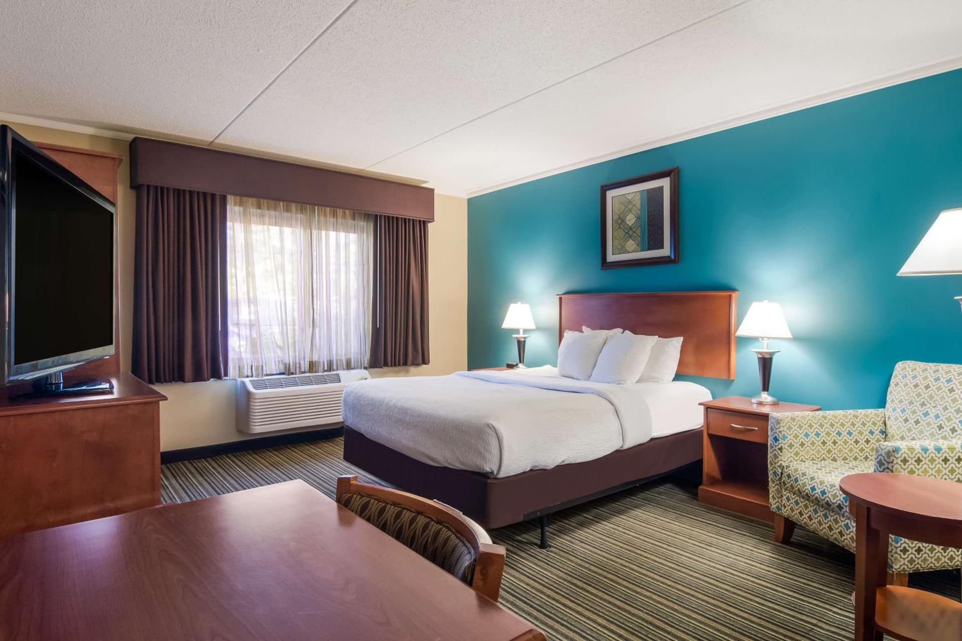 Best Western Plus Traverse City property views in Traverse City, MI — gallery photo 3