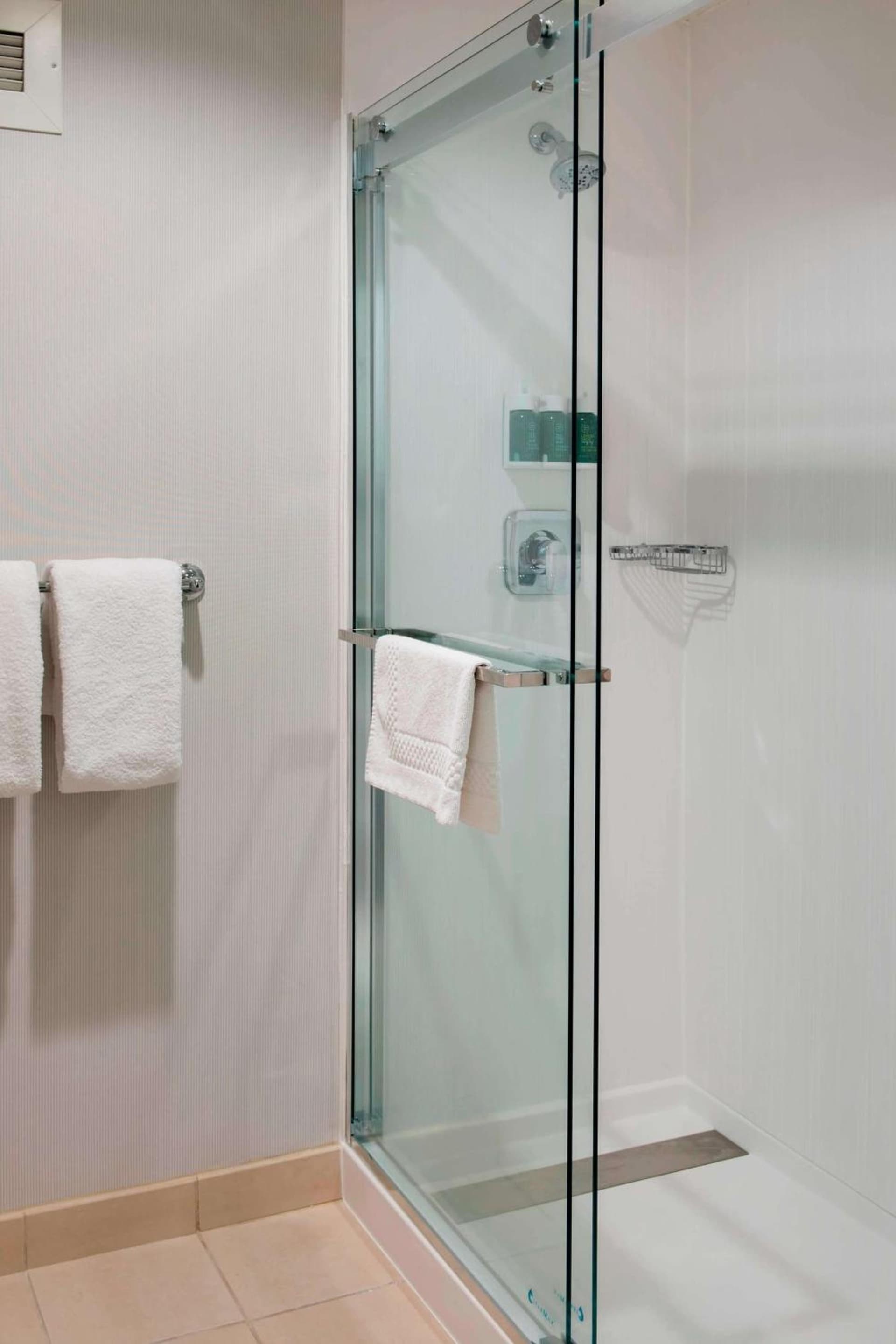 Sonesta Select Whippany Hanover gallery photo in Whippany, NJ — image 13