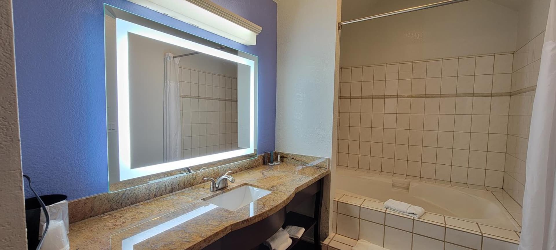 Hotel Solares gallery photo in Santa Cruz, CA — image 74