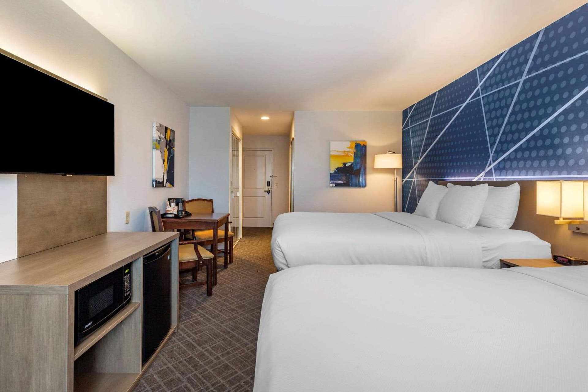 Comfort Inn & Suites East Greenbush - Albany gallery photo in East Greenbush, NY — image 7
