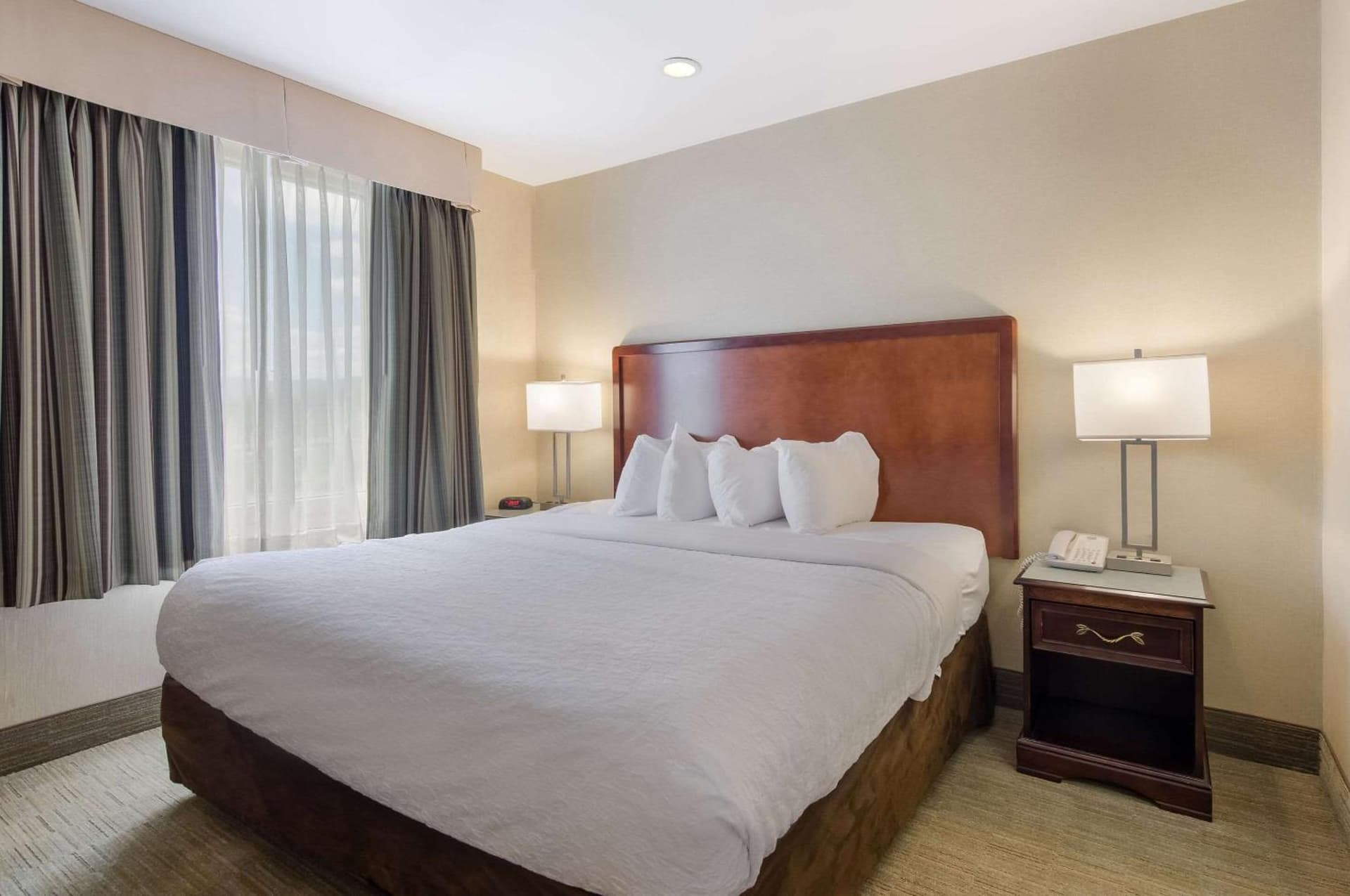MainStay Suites Roanoke Airport gallery photo in Roanoke, VA — image 22