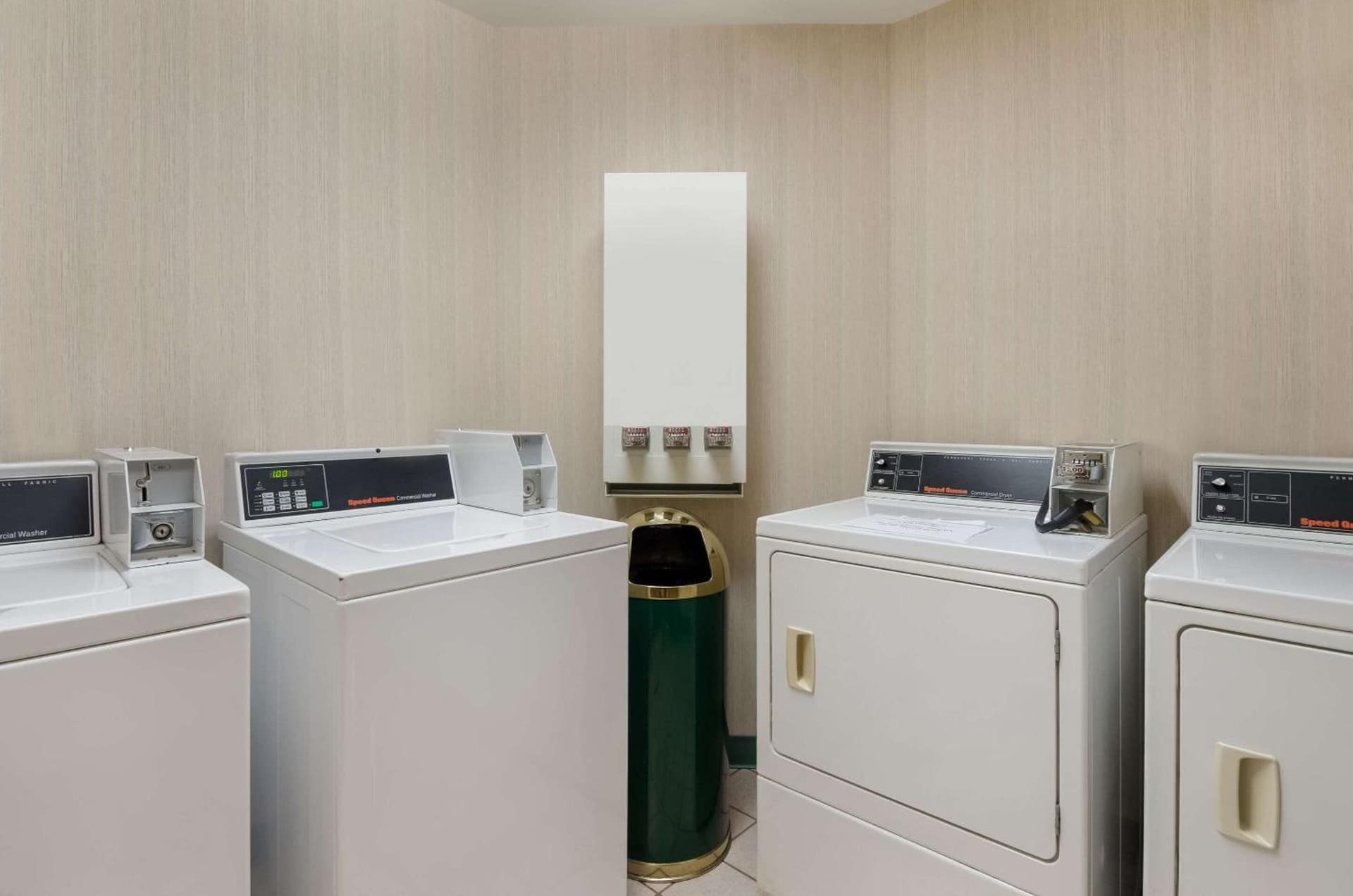 MainStay Suites Roanoke Airport gallery photo in Roanoke, VA — image 21