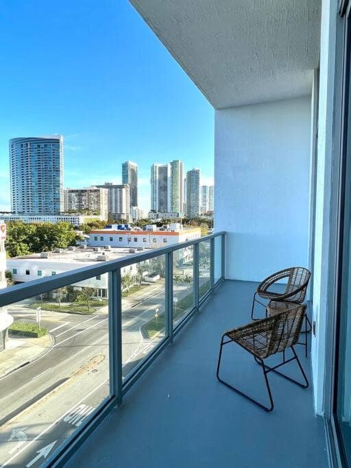 Sleek 2BD 2BA Condo In Miami Design District featured exterior or lobby in Miami, FL — similar hotel
