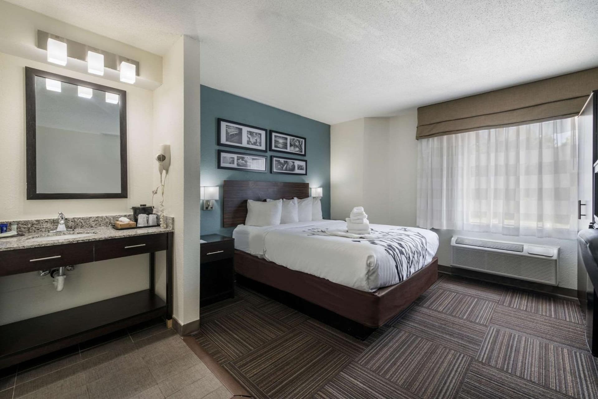 Sleep Inn & Suites Chesapeake - Portsmouth gallery photo in Chesapeake, VA — image 4