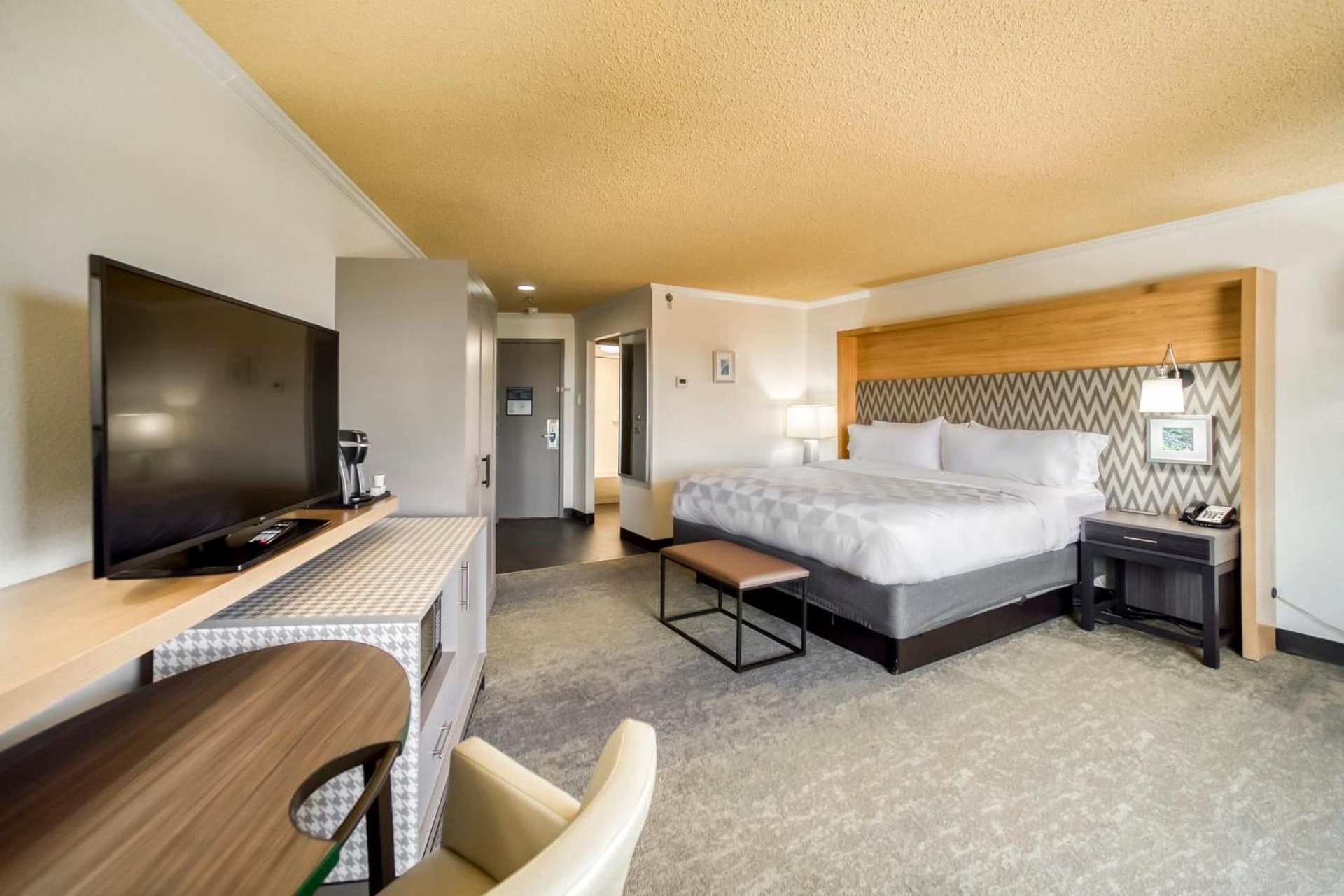 Holiday Inn Mobile Downtown Historic District by IHG gallery photo in Mobile, AL — image 46
