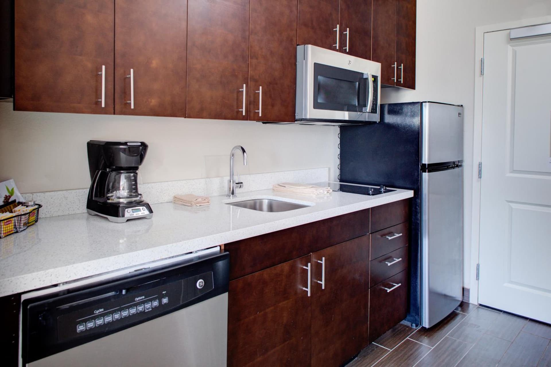 TownePlace Suites by MarriottDetroit Canton gallery photo in Canton — image 9