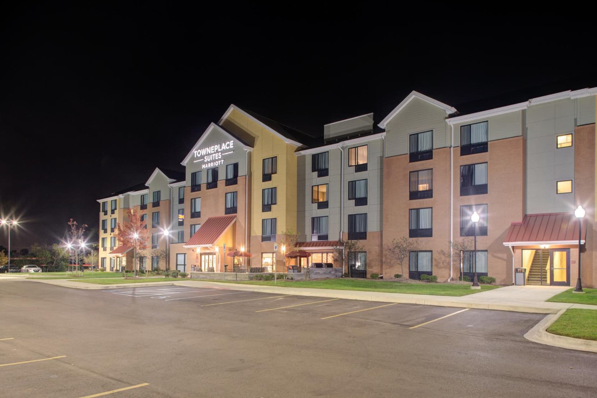 TownePlace Suites by MarriottDetroit Canton gallery photo in Canton — image 17
