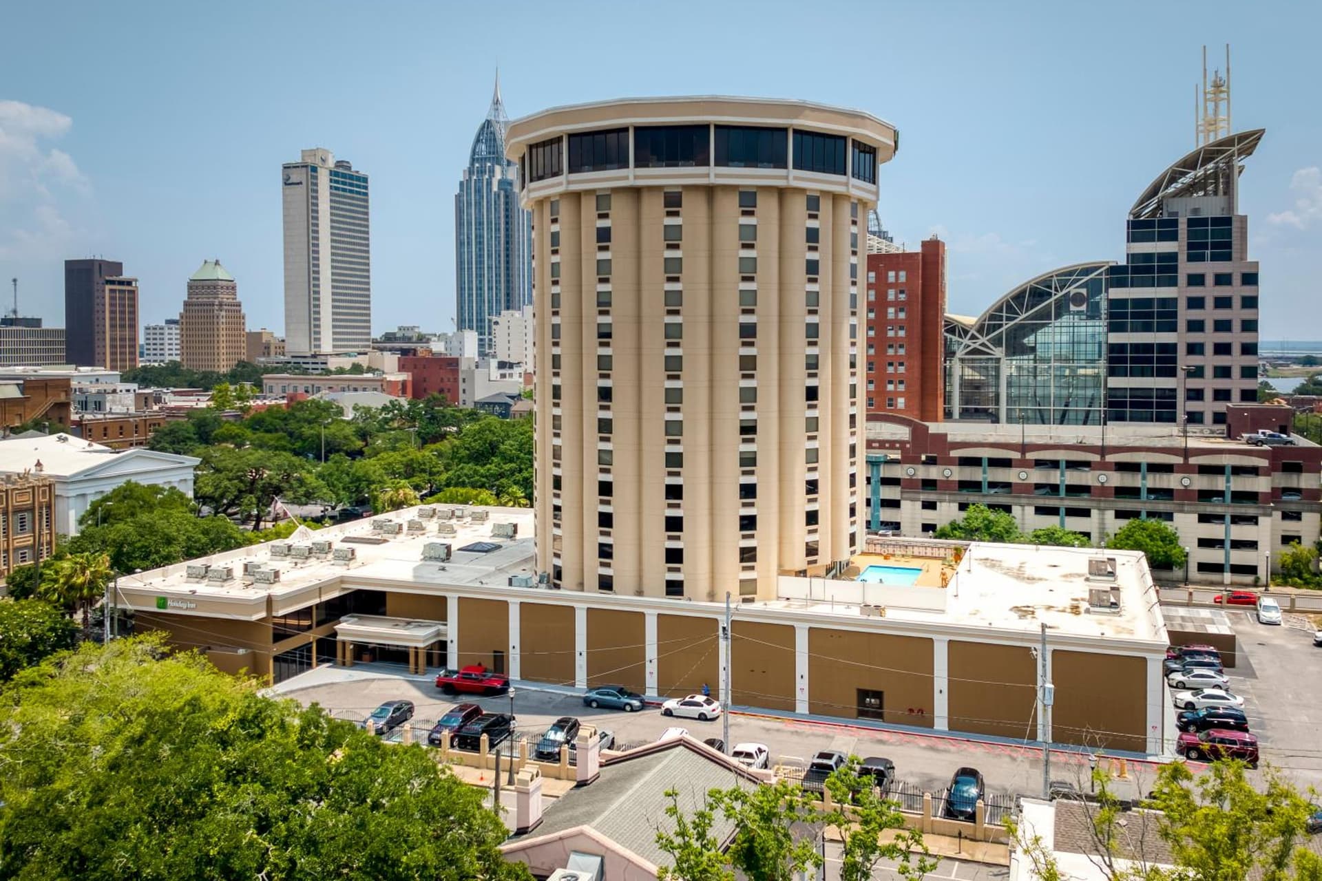 Holiday Inn Mobile Downtown Historic District by IHG interior in Mobile, AL — gallery photo 2