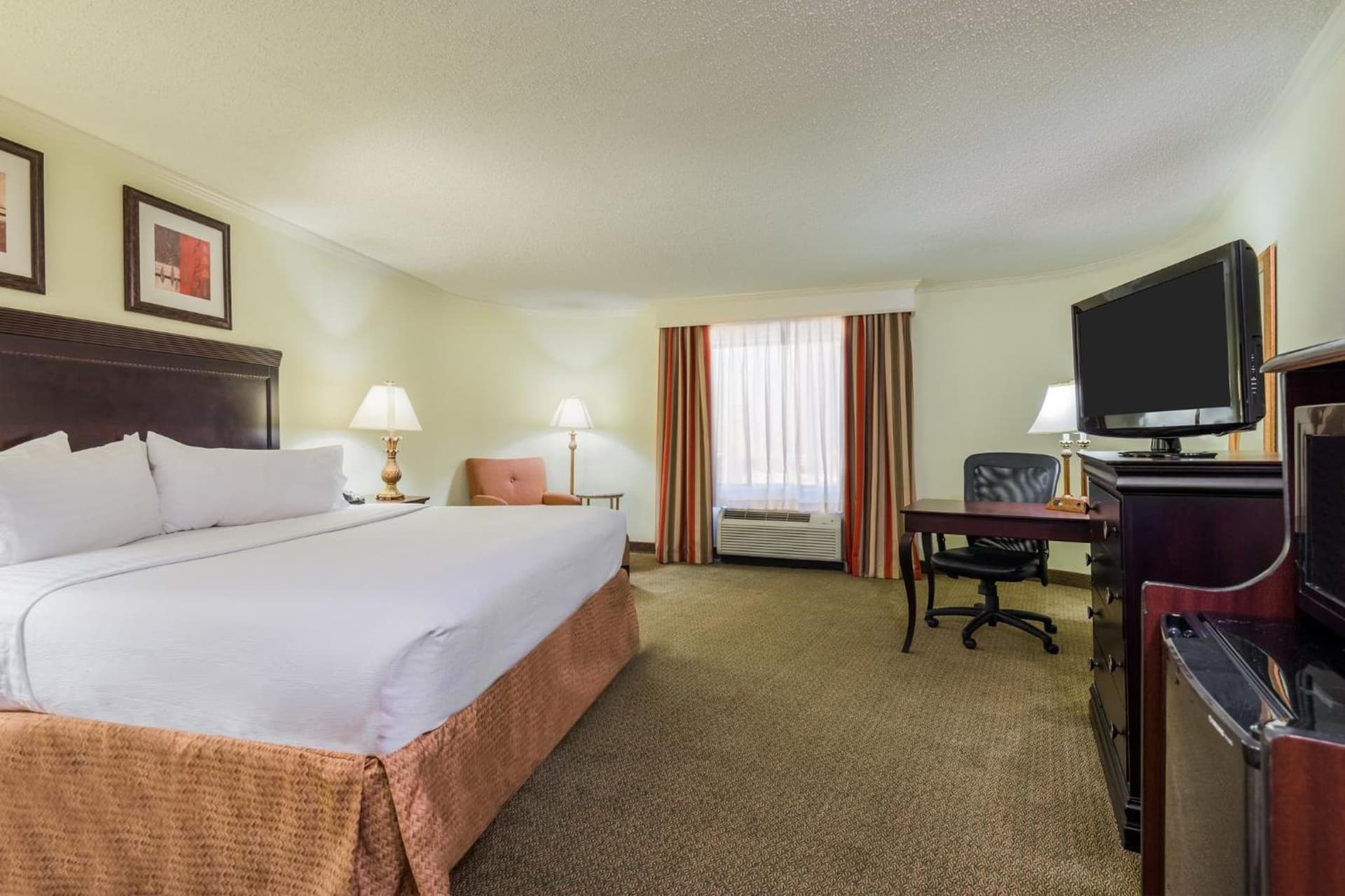 Holiday Inn Mobile Downtown Historic District by IHG gallery photo in Mobile, AL — image 48