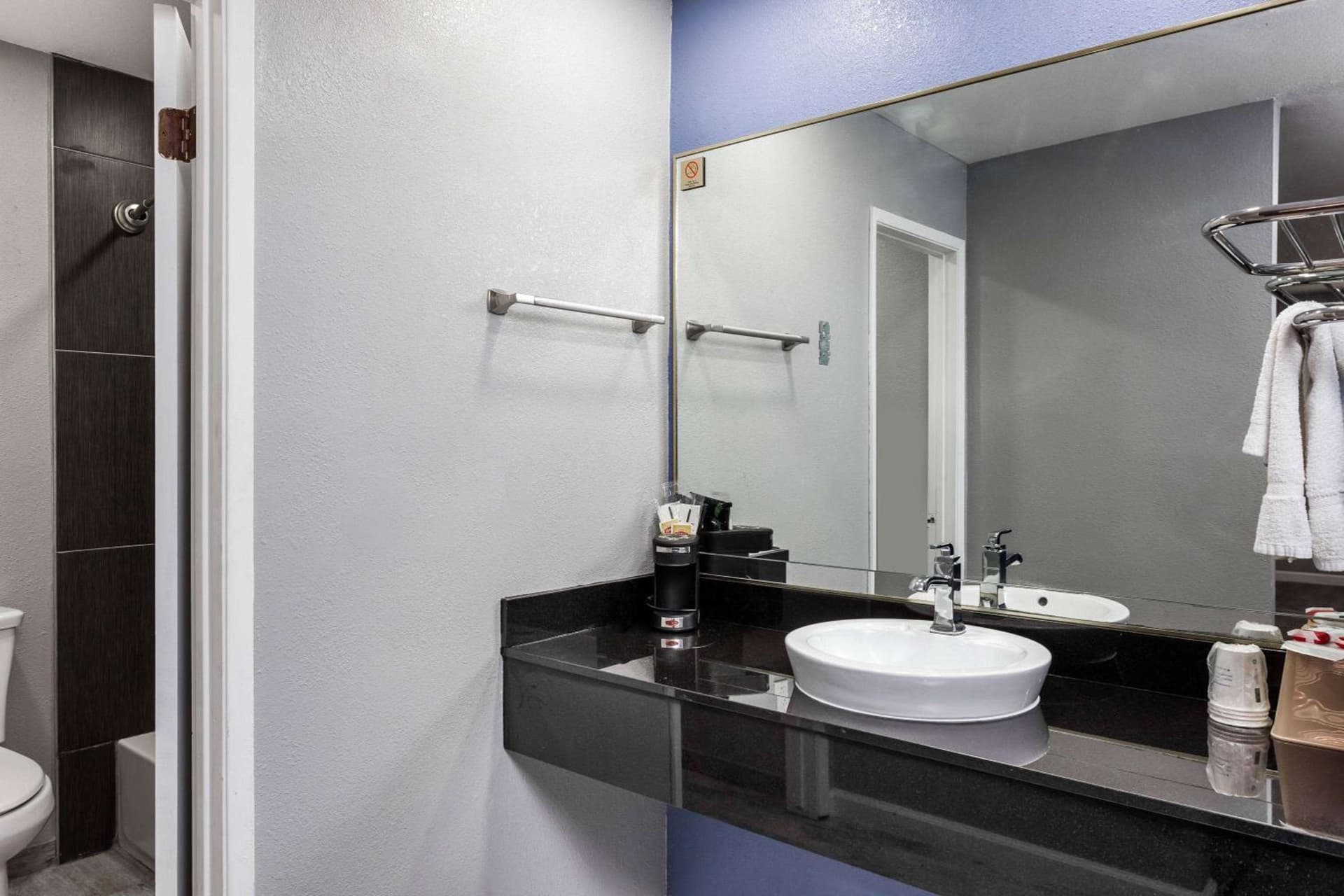 Super 8 by Wyndham Visalia interior in Visalia, CA — gallery photo 2