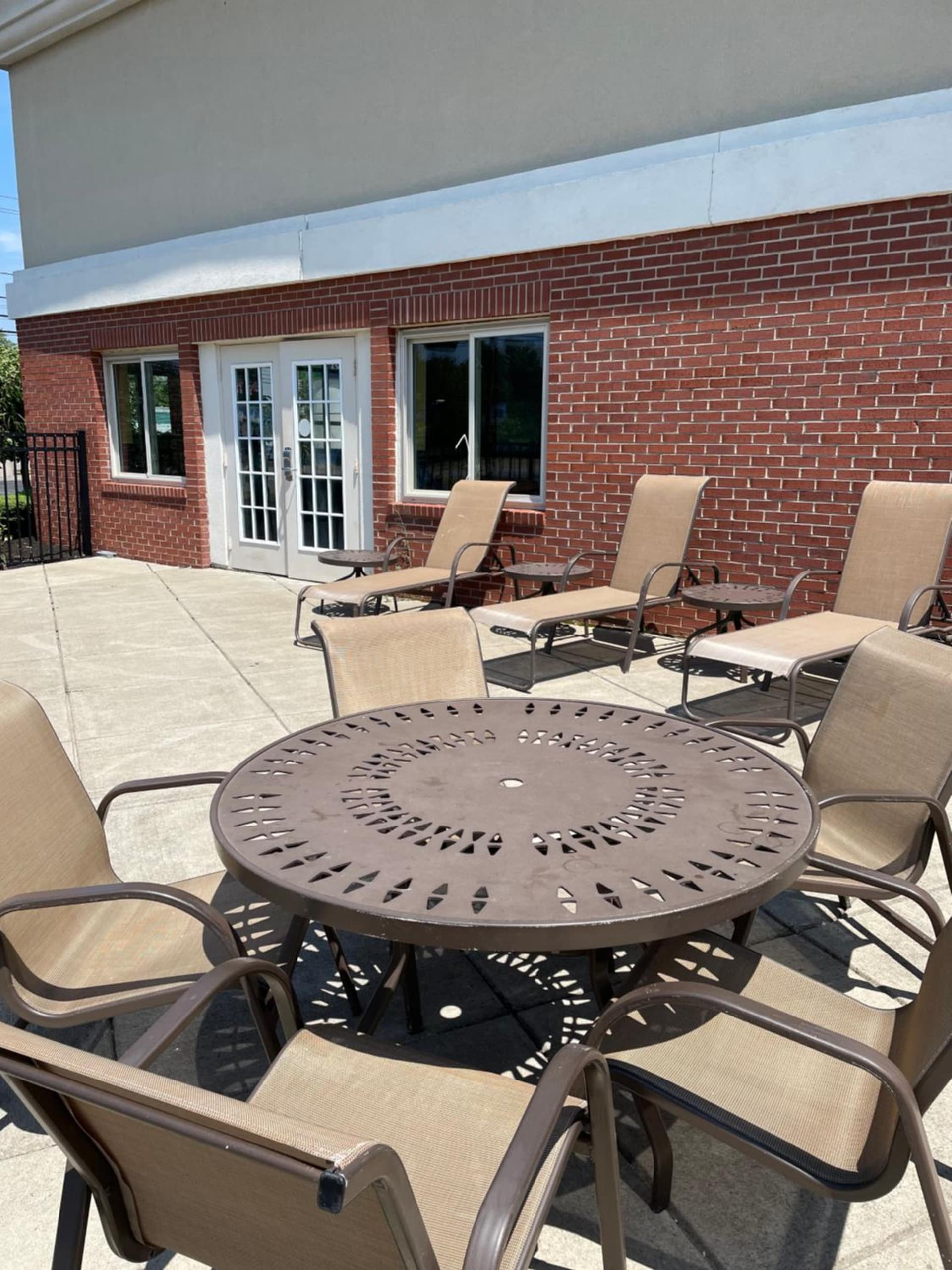 Holiday Inn Express & Suites Niagara Falls by IHG gallery photo in Niagara Falls, NY — image 6