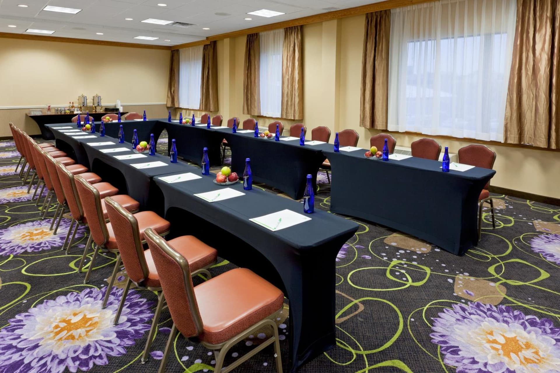 Holiday Inn Clark - Newark by IHG property views in Clark — gallery photo 3